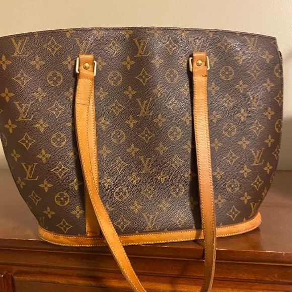 Louis Vuitton Handbags - Authentic vintage Louis Vuitton Babylone tote!